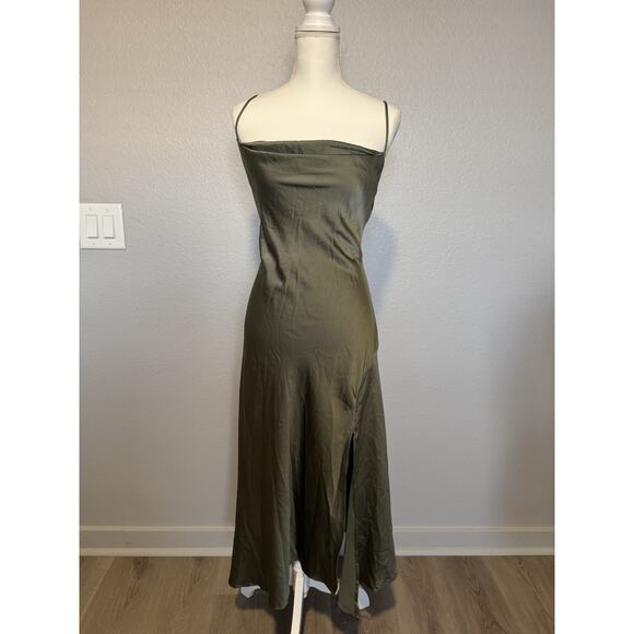New ASTR the Label Gaia Sage Green Midi Slip Dress Size M Cowl Neck - Picture 2 of 6